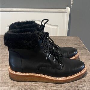 Botkier Winter Boots Womens Sz 8.5 Black Leather Faux Fur Trim Gum Sole Lace Up